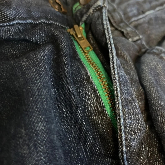 Mini Boden Dark Wash Adjustable Waist Jeans in a size 9Y - Picture 8 of 9